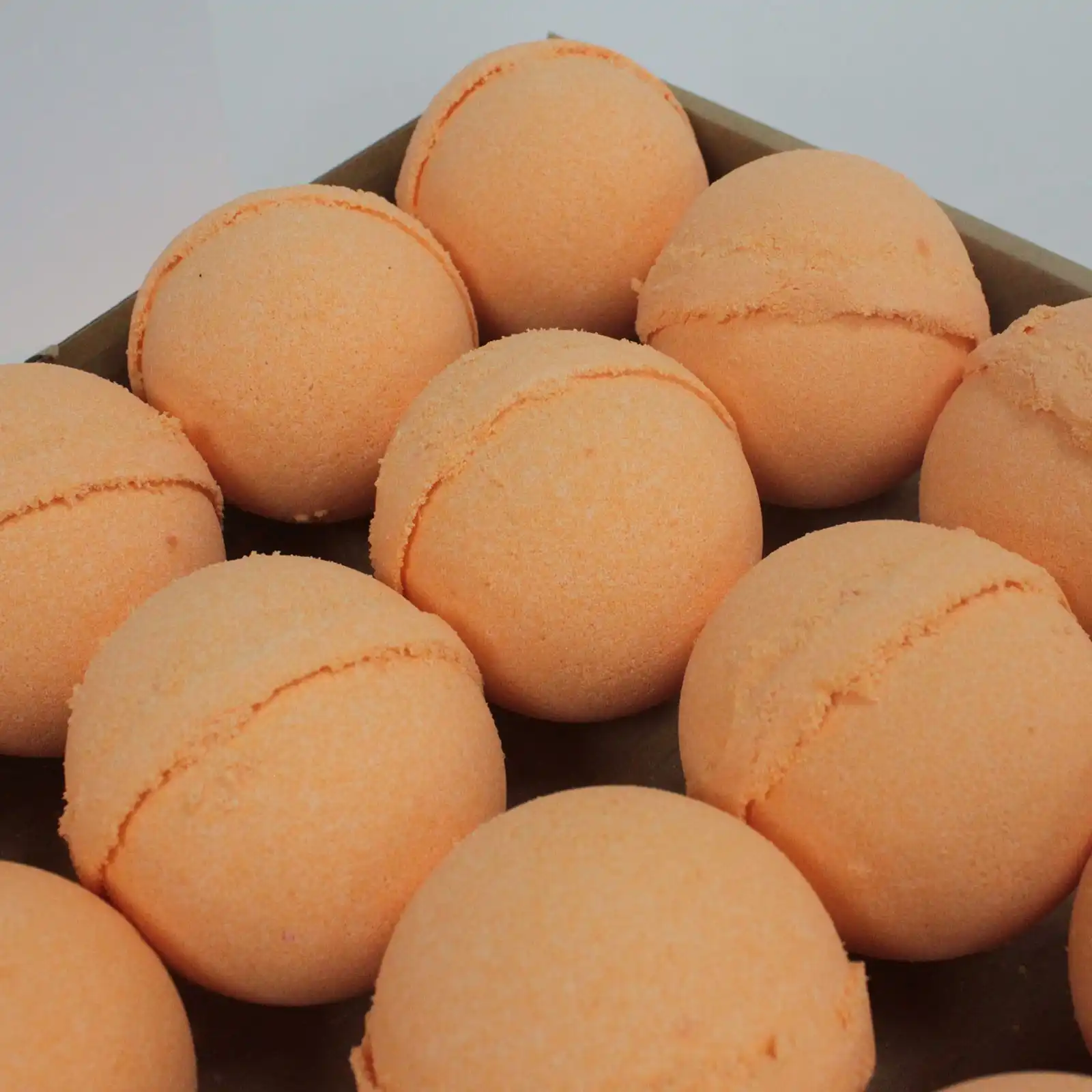 Tangerine & Grapefruit Bath Bomb - Image 2