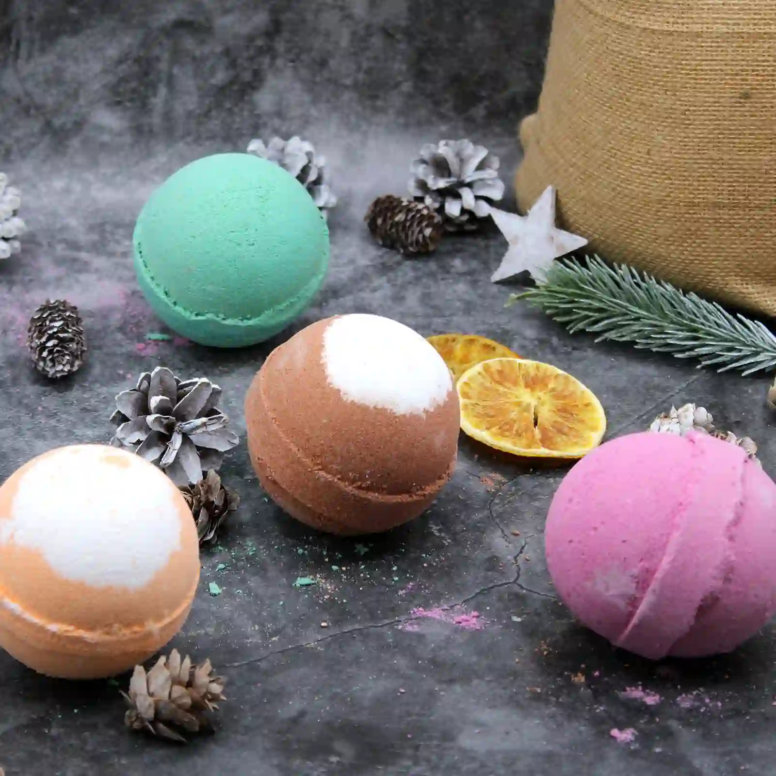 Festive Bath Bomb - Selection 1 - Image 8