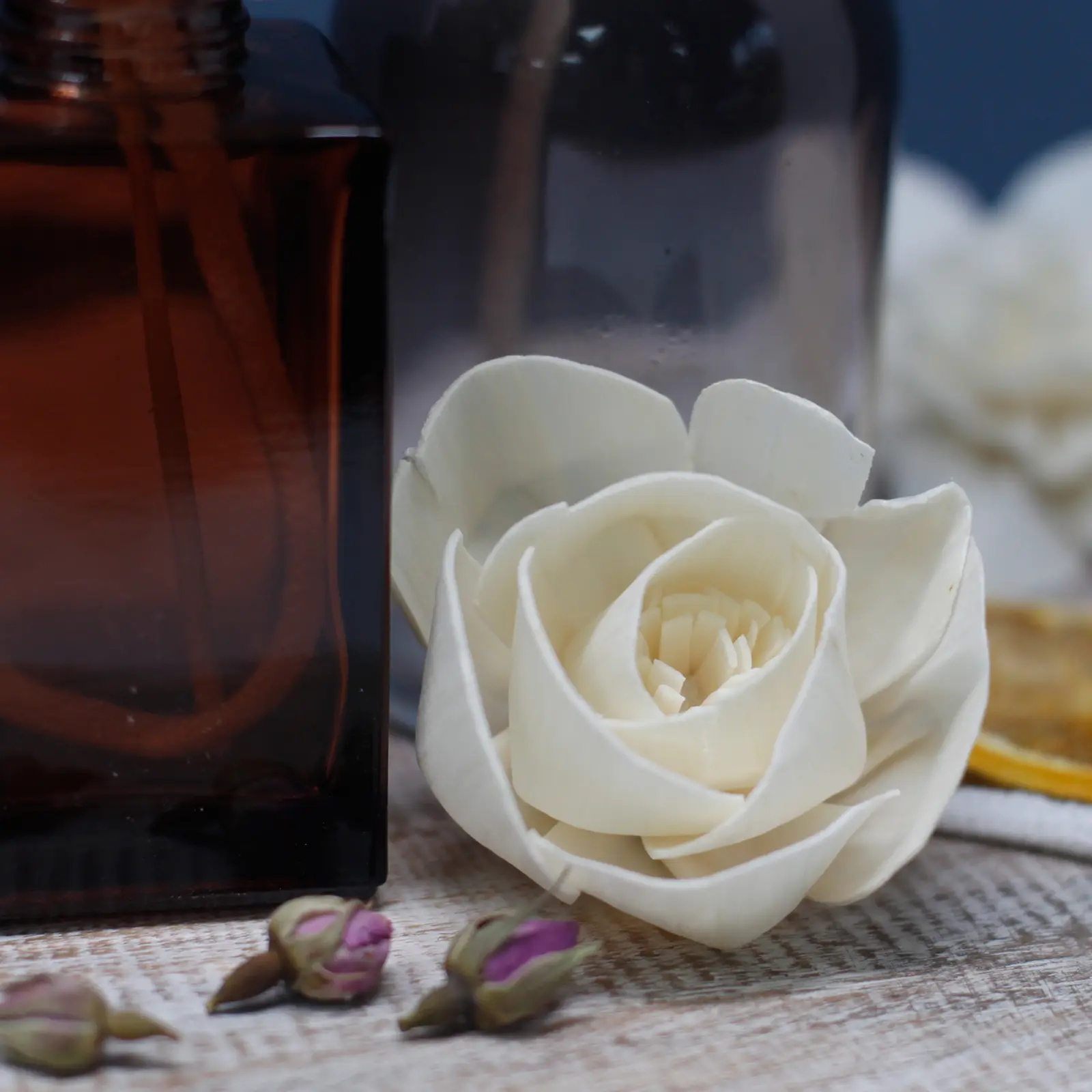 12 x Natural Diffuser Flowers - Lrg Lotus on String - Image 6